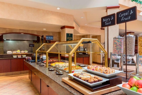 Embassy Suites By Hilton Hotel Columbia-Greystone image 18